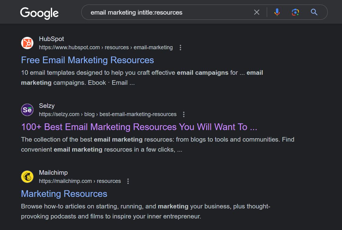 zapytanie o stronę z zasobami marketingu emailowego